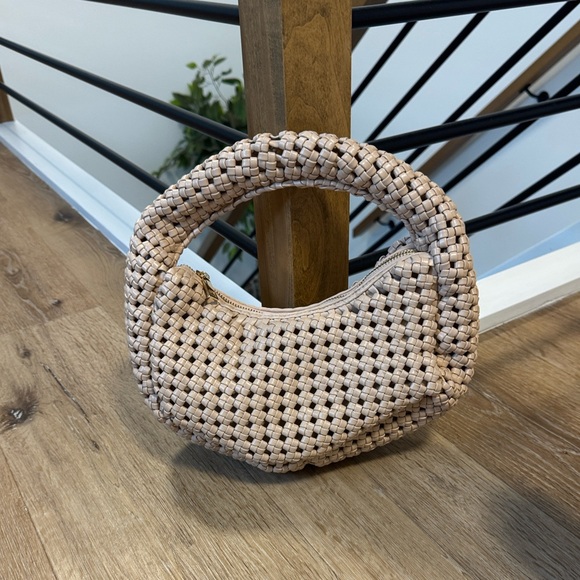 Antik Kraft Handbags - Antik Kraft Cream Woven shoulder Bag